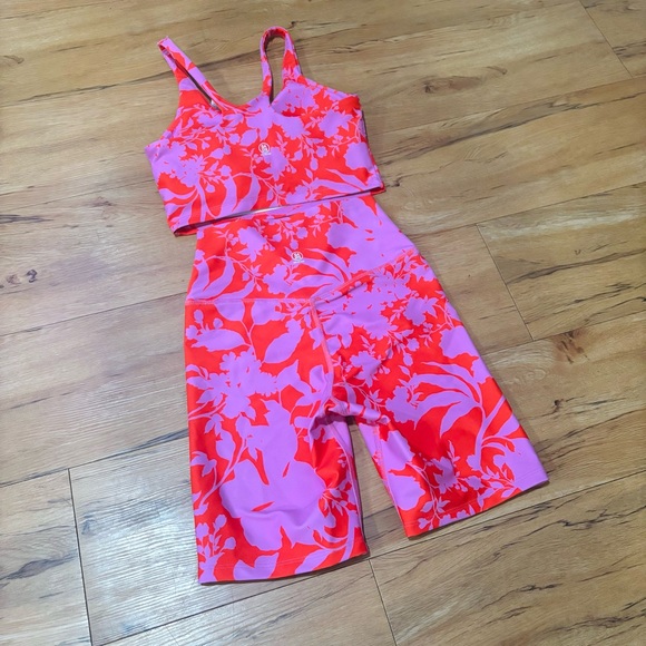 SAGE Collective Floral Pattern Workout Set - Picture 3 of 5